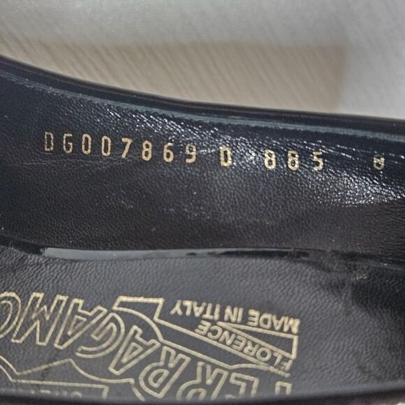 Salvatore Ferragamo Classic Black Calves Leather & Patent Leather Slip On Heels - Picture 11 of 13